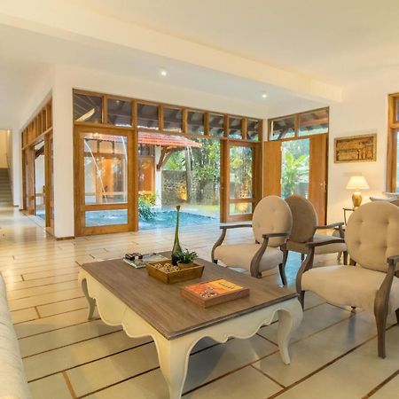 Niketh Villa Канди Экстерьер фото