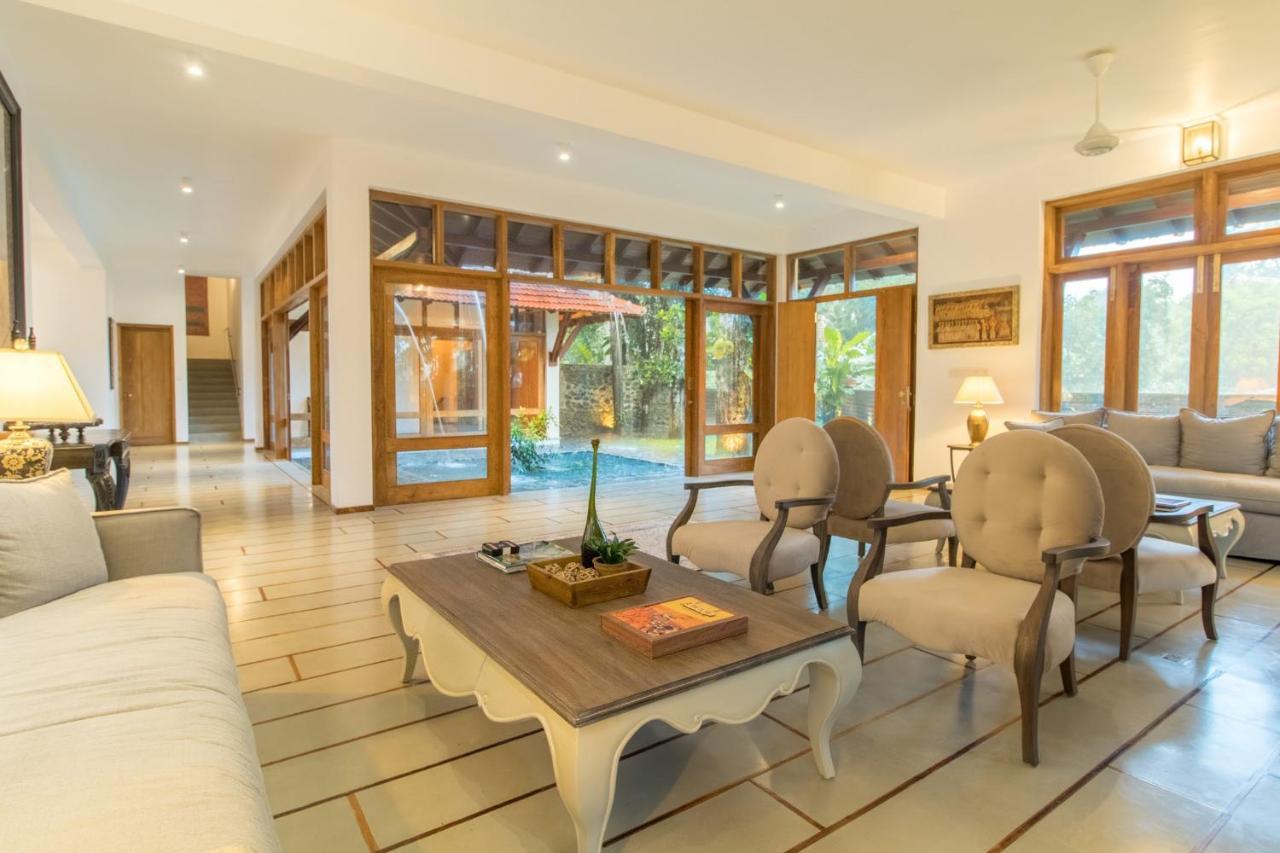 Niketh Villa Канди Экстерьер фото